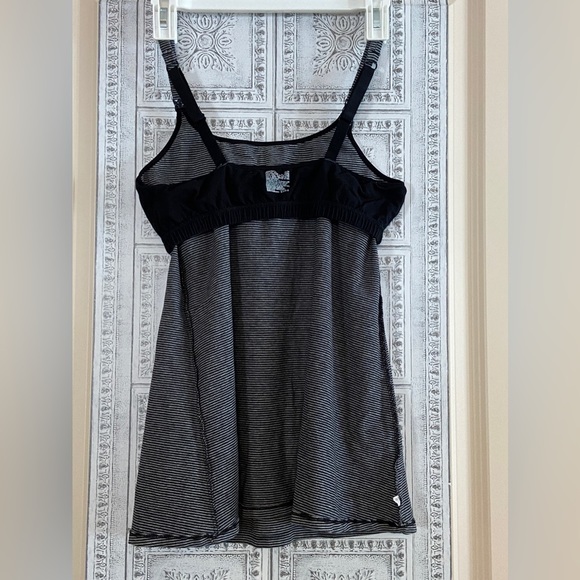 GILLIAN&O’MALLEY Sz-M, Nursing TankTop w/Bra For Feedings-Also Adjustable Straps - Picture 13 of 16